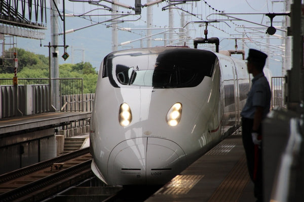 Puntualidad y Velocidad: Magia del Shinkansen